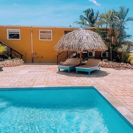 Casa Di Caribe - Private Pool In The Month Of June ! Willemstad Zewnętrze zdjęcie